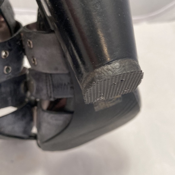 Dknyc Strappy Sandals - Picture 9 of 13